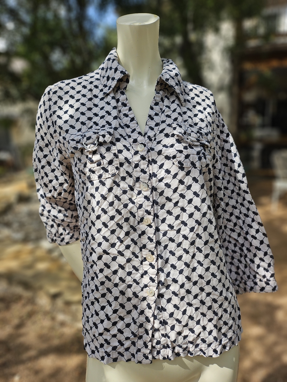 Tweeds White Linen Rayon Button-Down Shirt with Black Dot Grid XL
